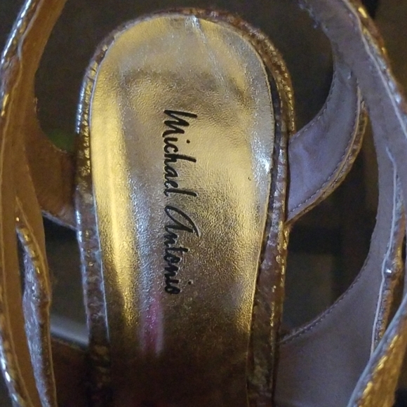Michael Antonio Gold Snakeskin Zip Up Heels - Picture 6 of 8